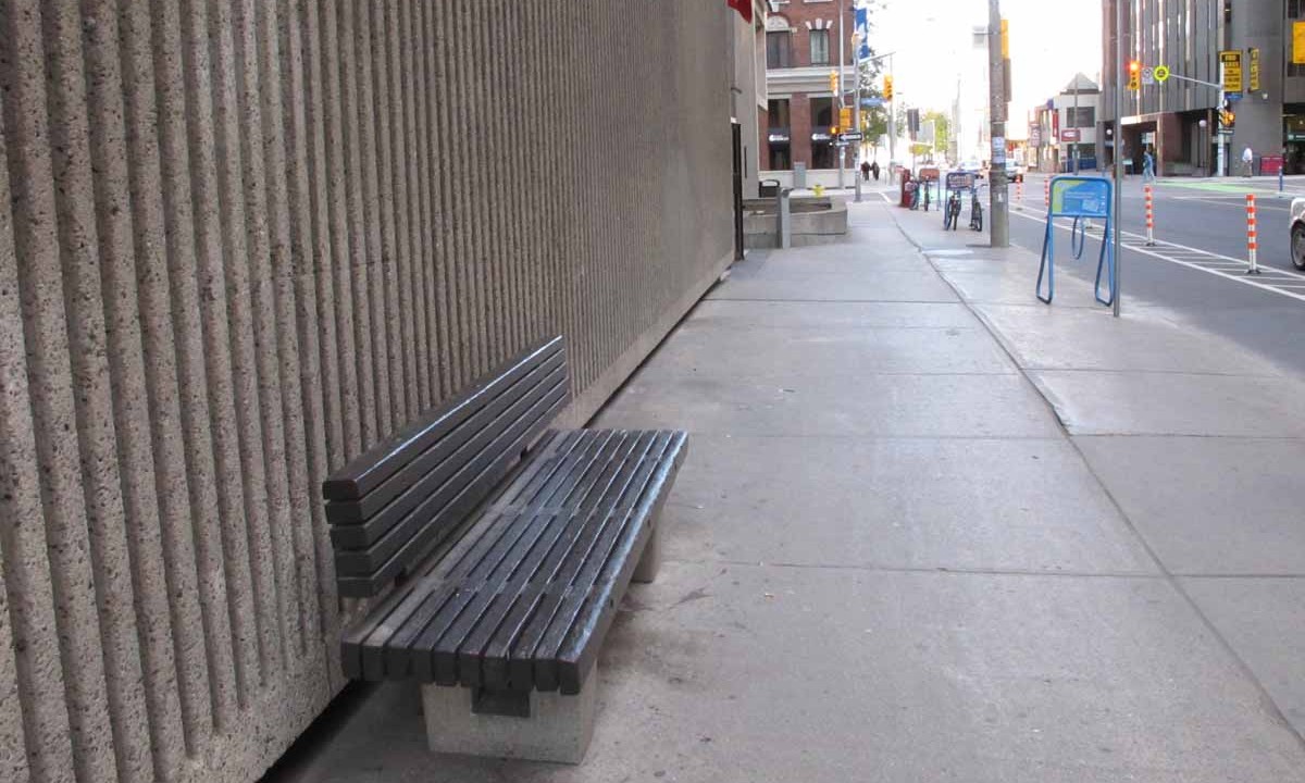 Street edge along Laurier Avenue looking west