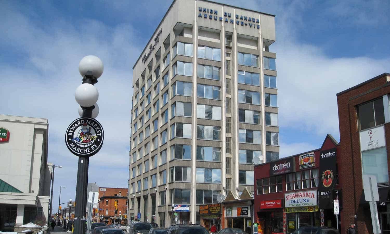 Union du Canada Building looking north along Dalhousie Street