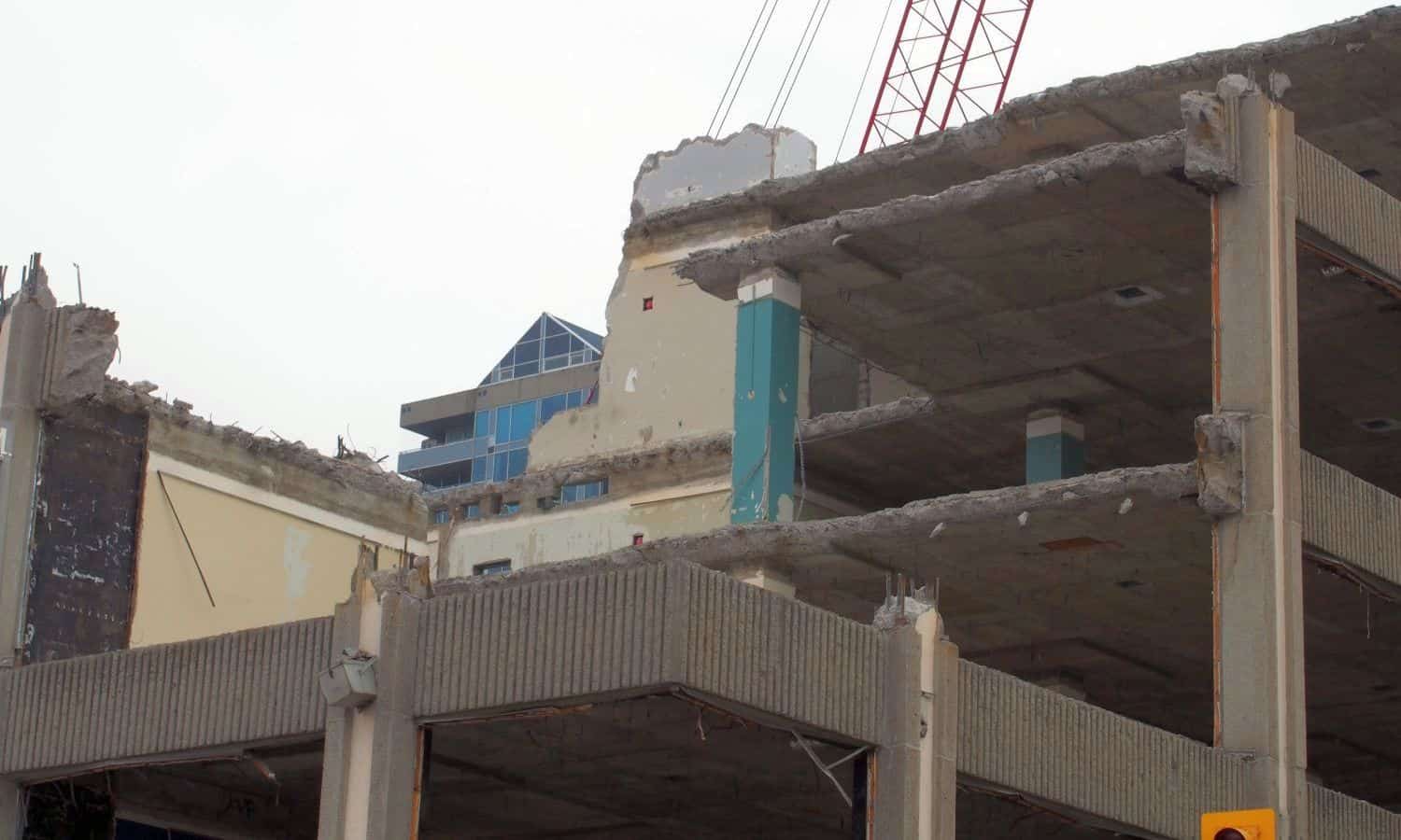 Looking through the building on York Street