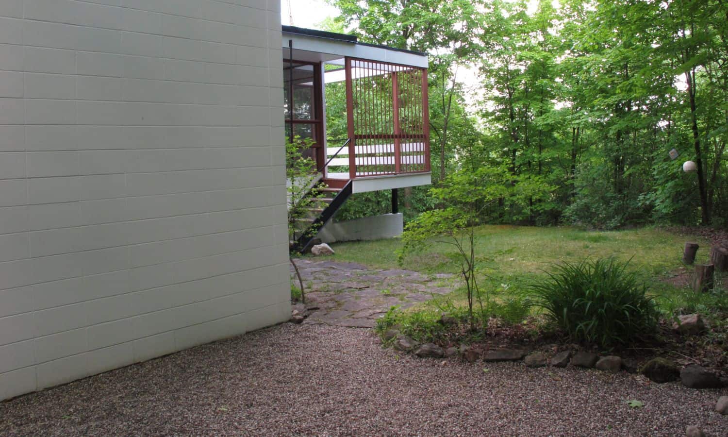 Looking towards raised terrace. Main entrance on left