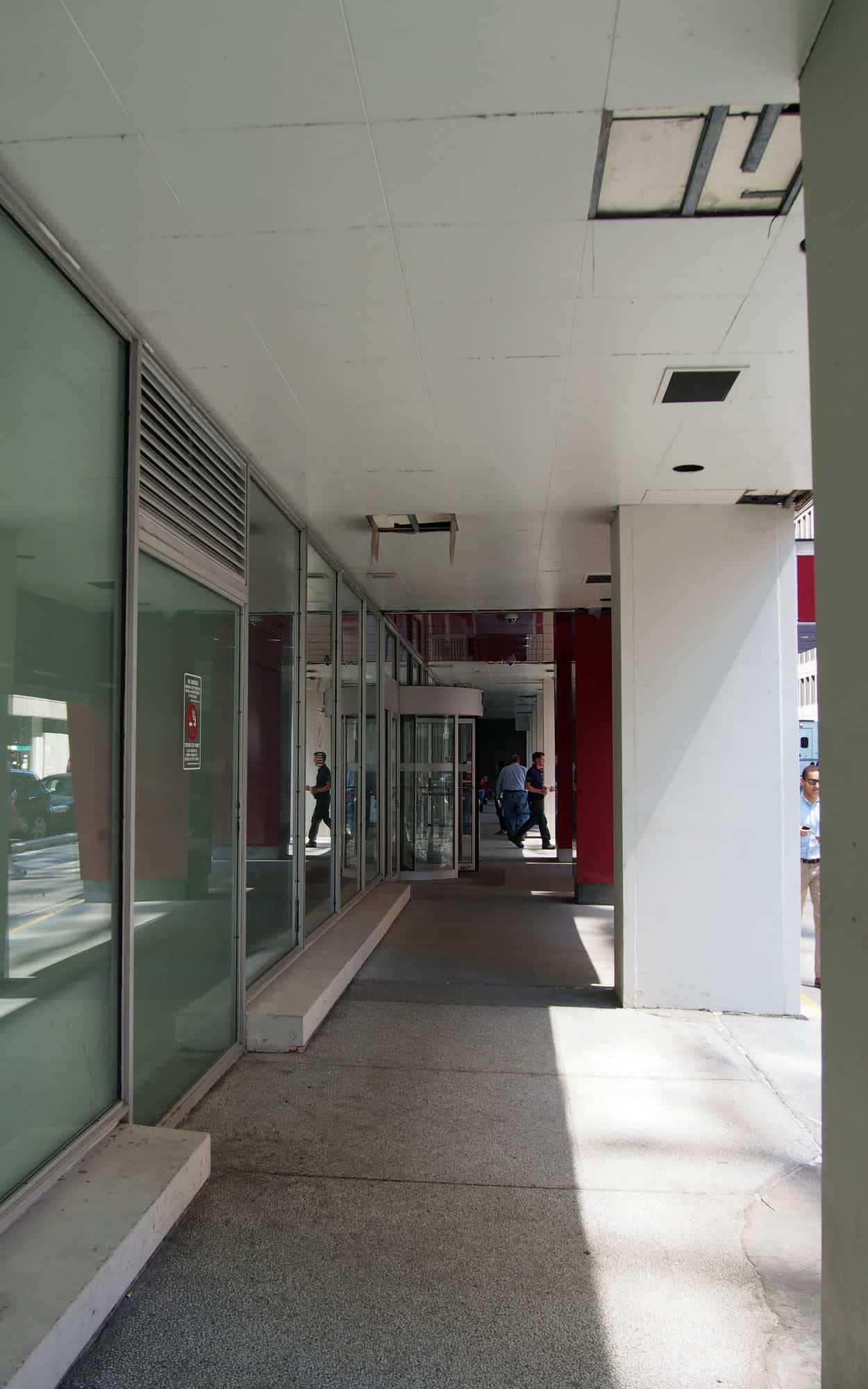 Commercial colonnade along Laurier Avenue