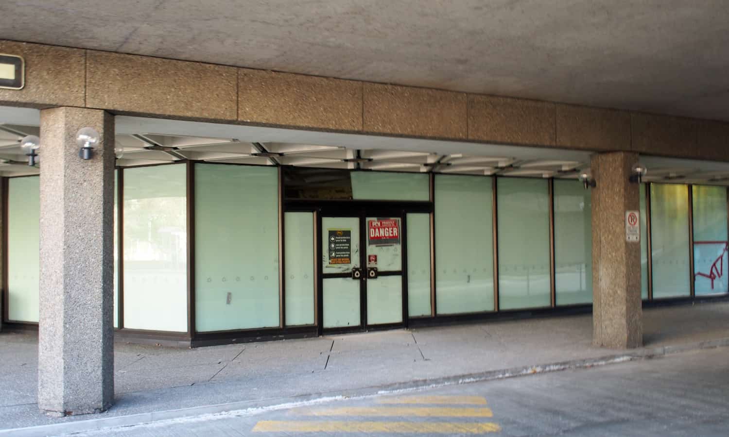 Former Governor General's Awards for the Arts gallery along the north edge of the canal level