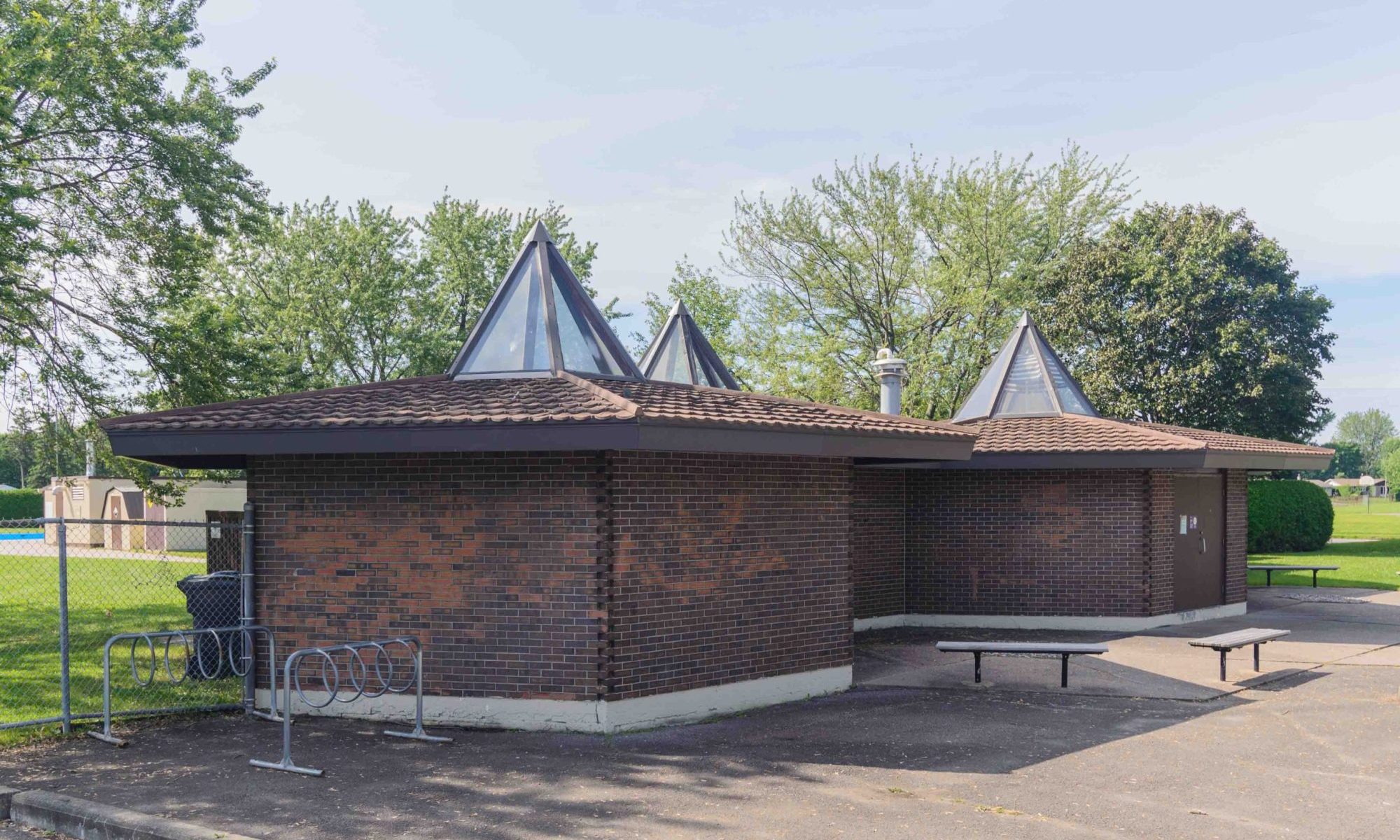 General Burns Park Pool Change Rooms